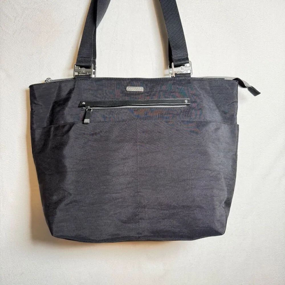 Baggallini Black Nylon Tote Travel Shoulder Bag Multi Pocket Lightweight Zip Top